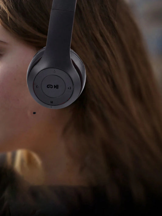 Foldable wireless Bluetooth headphones, over-ear heavy bass headphones